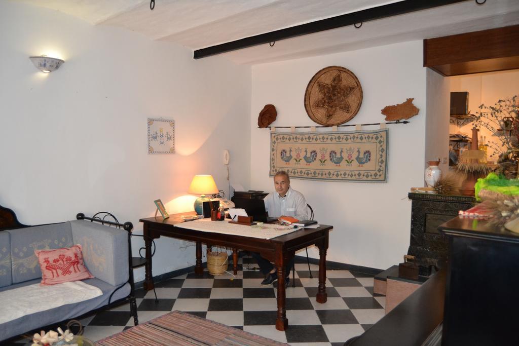 Su Cantaru Guesthouse Villanova Monteleone Exterior photo
